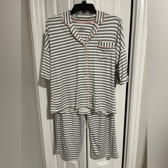 NWT Cuddl Duds Pajama Set - Picture 1 of 5